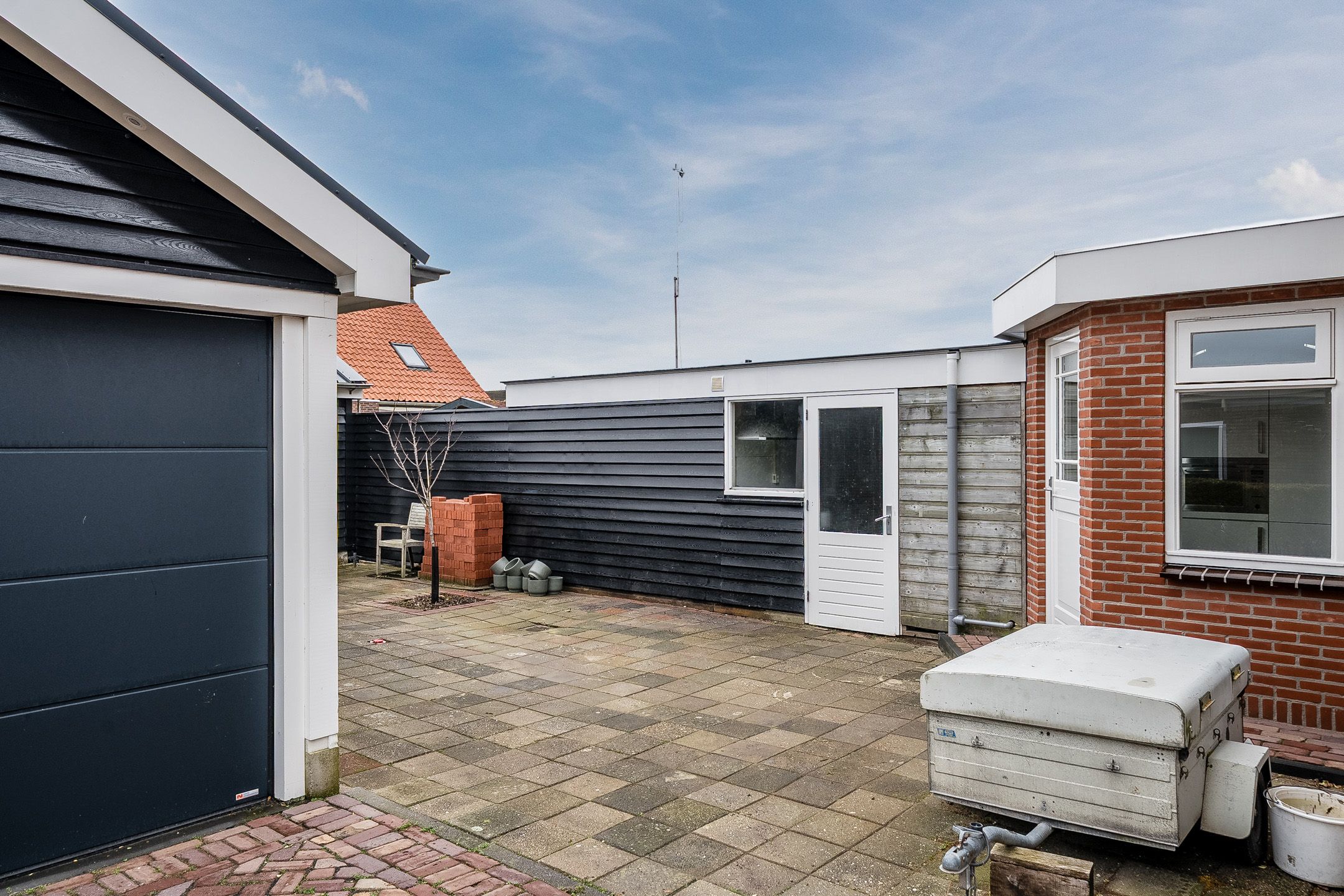 Photo 39 of Narcissenstraat 34