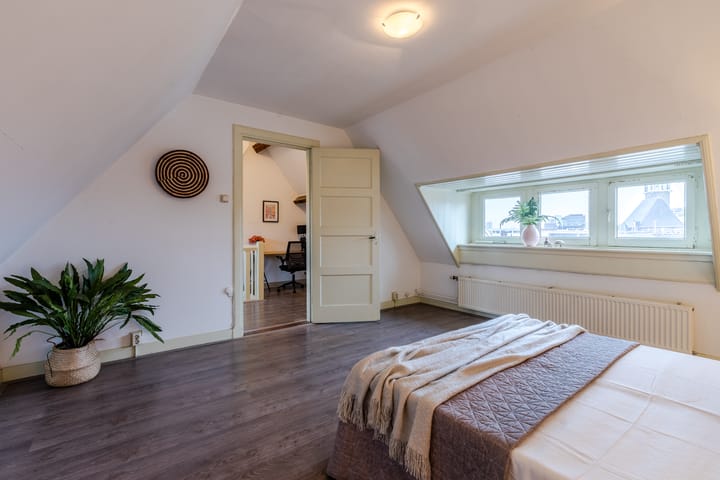 Foto 38 van van Welderenstraat 7-A