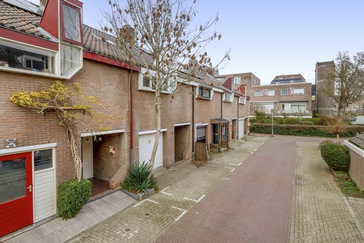 Photo 7 of Luchtenburg 127