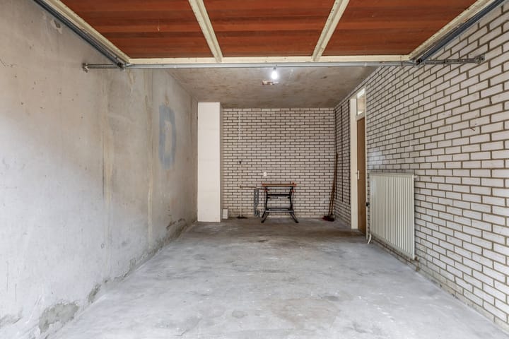 Photo 37 of Luchtenburg 127