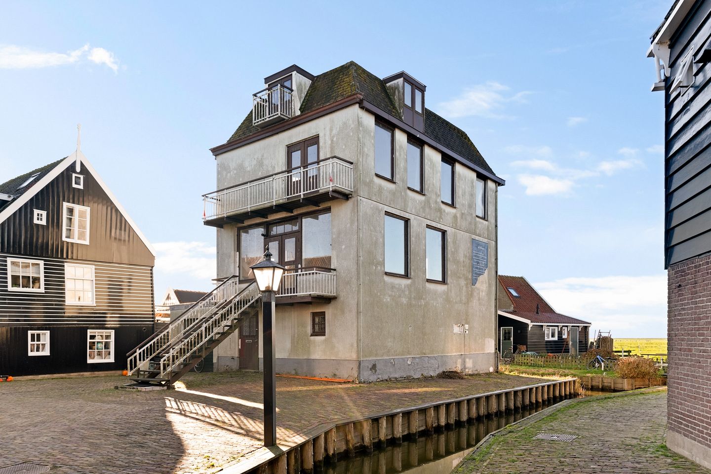 502.jpg?options=width=1440