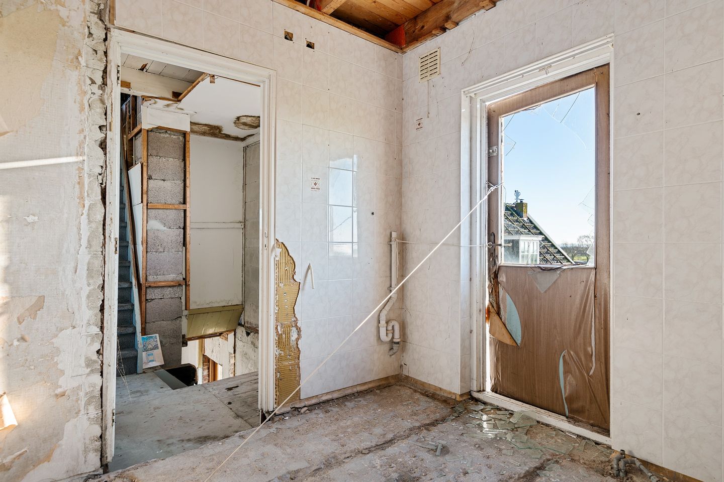 514.jpg?options=width=1440