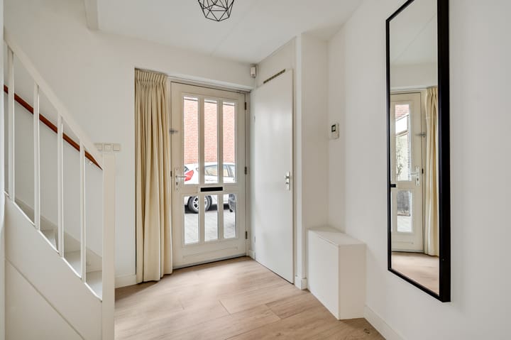 Foto 8 van Veldbloemstraat 17