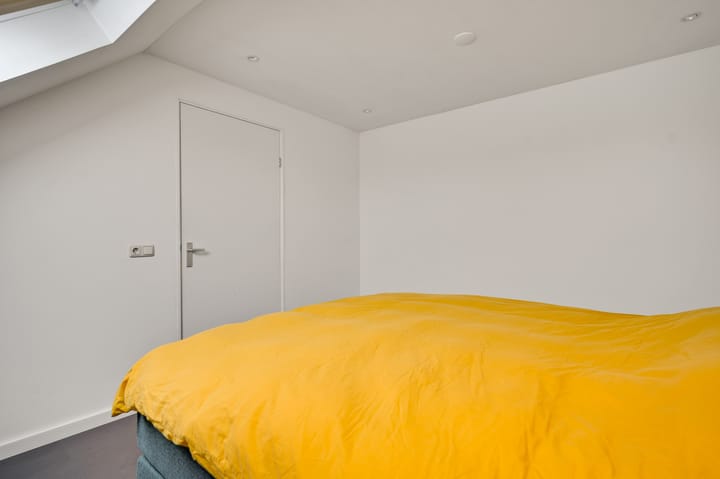 Foto 28 van Veldbloemstraat 17