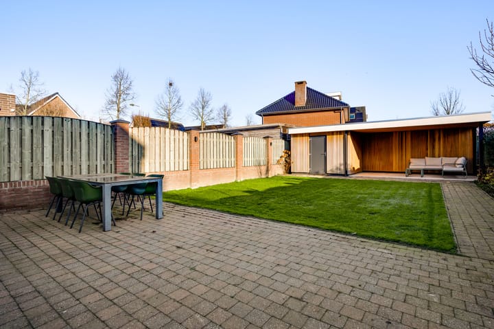 Foto 31 van Veldbloemstraat 17