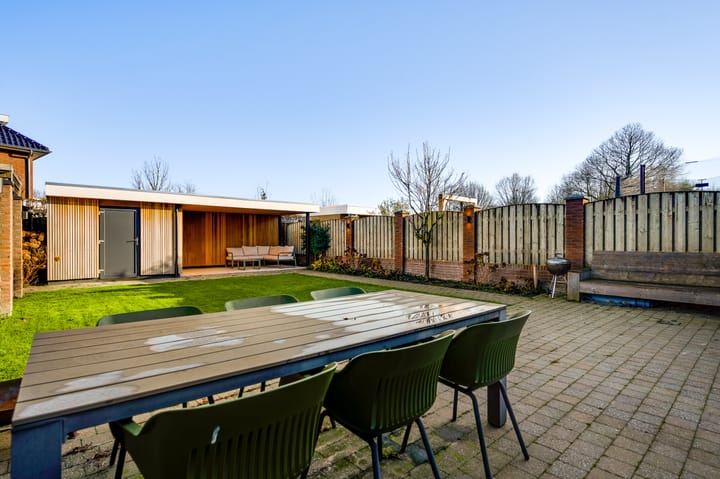 Foto 32 van Veldbloemstraat 17