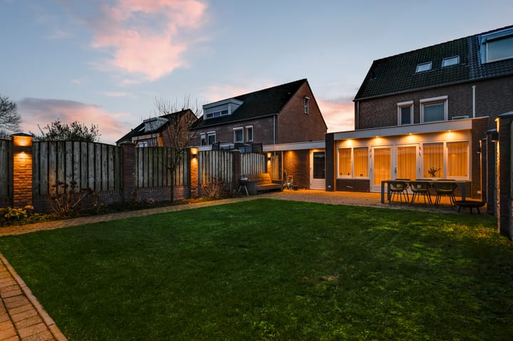 Foto 37 van Veldbloemstraat 17