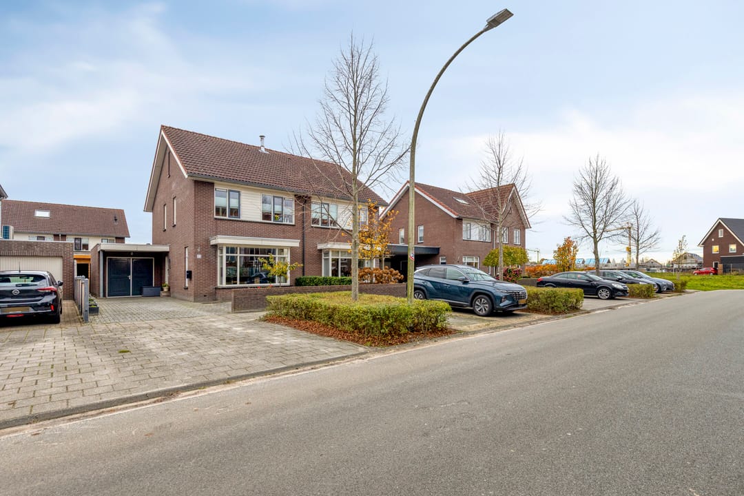 Foto 13 van Rosa Spierweg 37