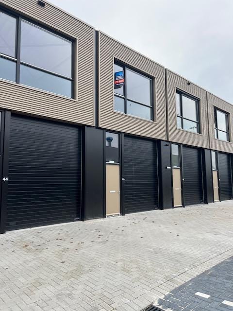 Bekijk foto 3 van John F. Kennedylaan 46