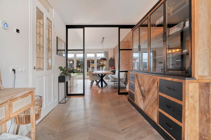 Photo 11 of Moonenlaan 108