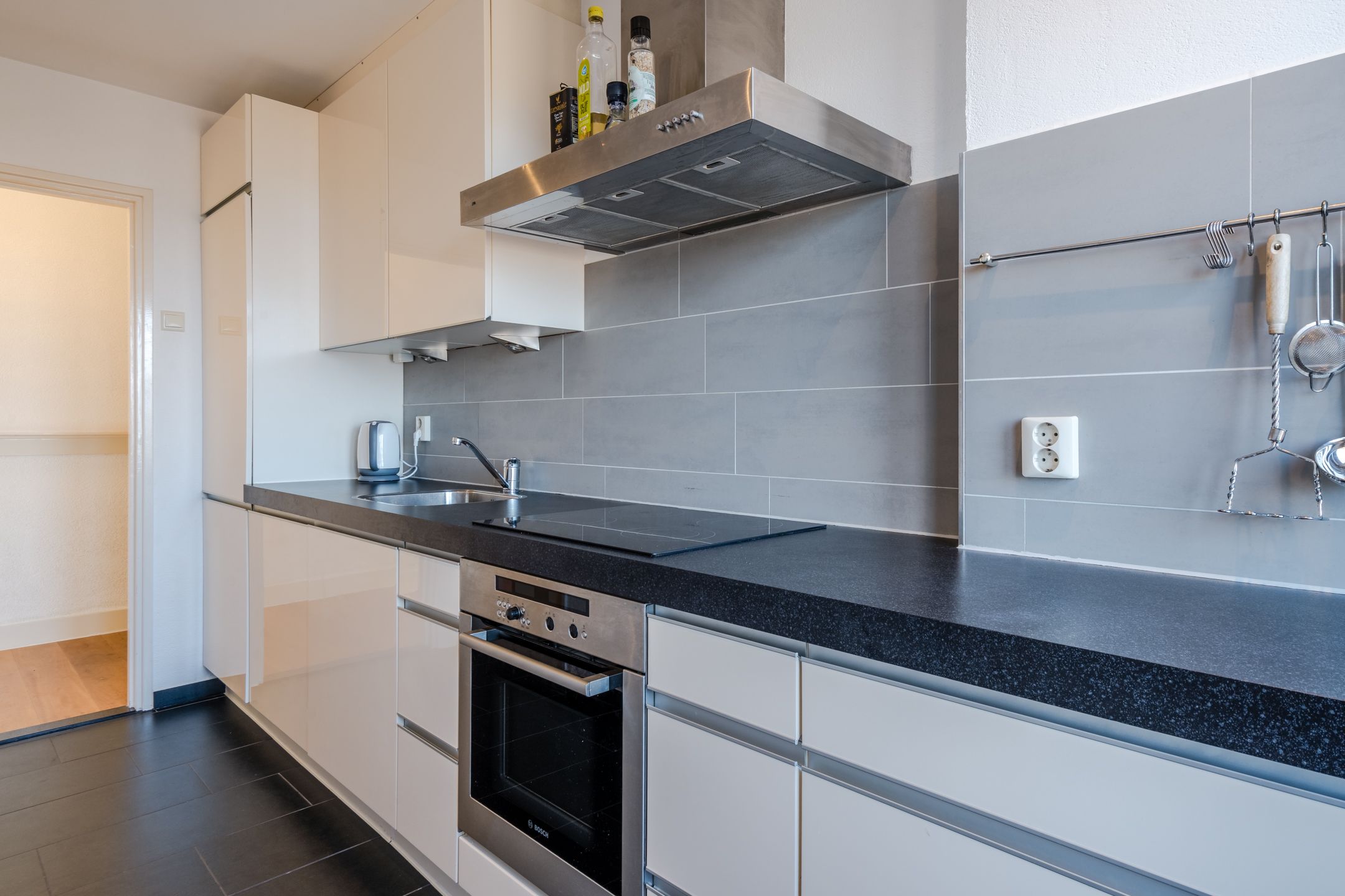 Photo 18 of Jan van Goyenstraat 268