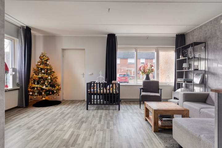 Photo 2 of Iemkerpad 11