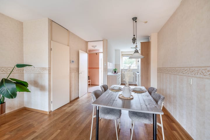 Photo 17 of Esdoornstraat 3