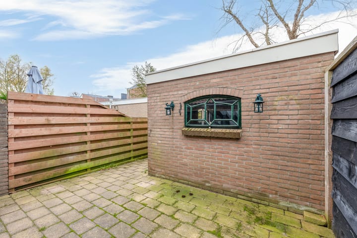 Photo 23 of Esdoornstraat 3