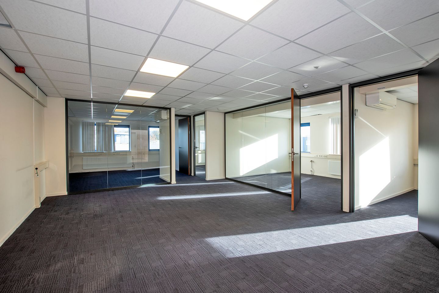 Bekijk foto 3 van Bedrijvenpark Twente 17