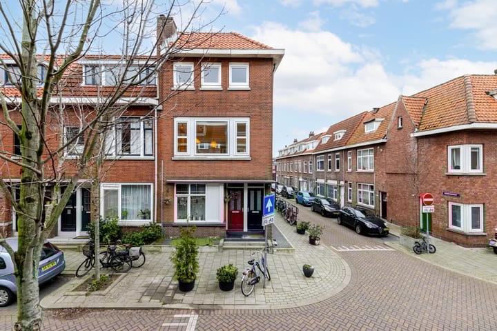 Photo 5 of J A Alberdingk Thijmstraat 16-A