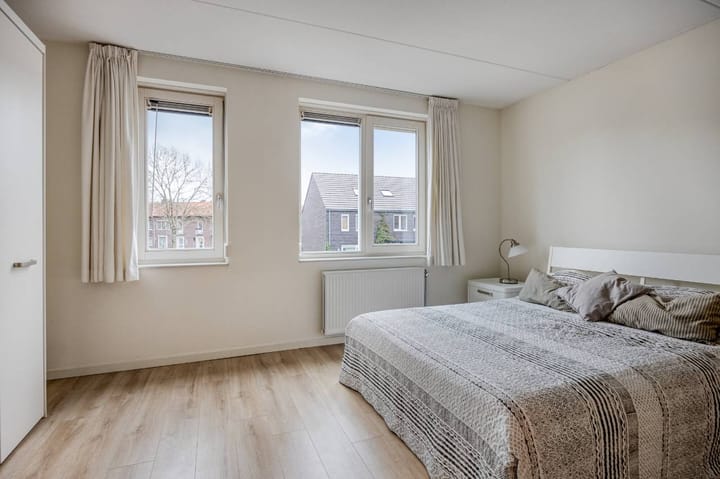 Foto 11 van Heugemerweg 77