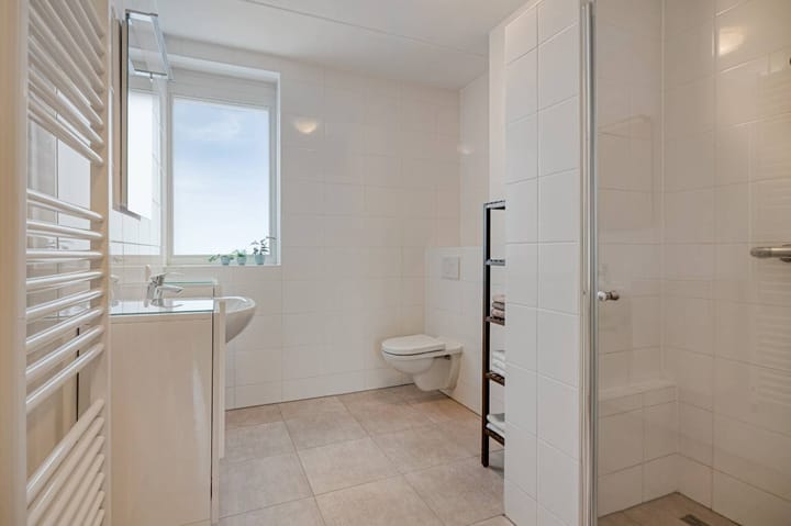 Foto 16 van Heugemerweg 77