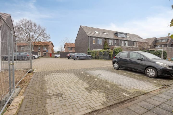 Foto 31 van Heugemerweg 77