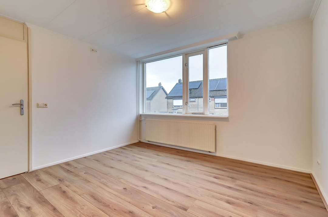 Photo 22 of Pinksterbloemstraat 8