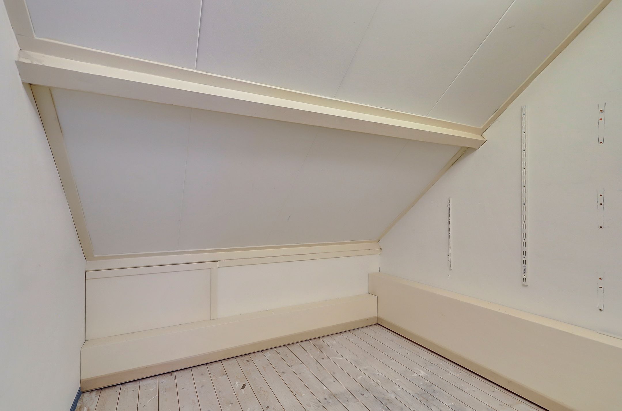 Photo 36 of Pinksterbloemstraat 8