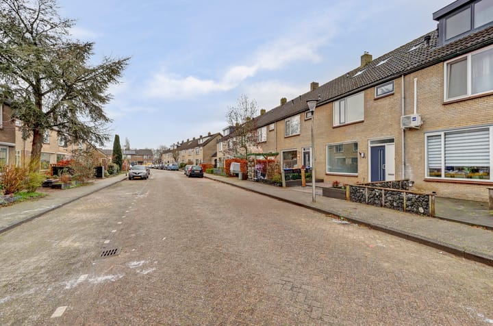 Foto 43 van Pinksterbloemstraat 8