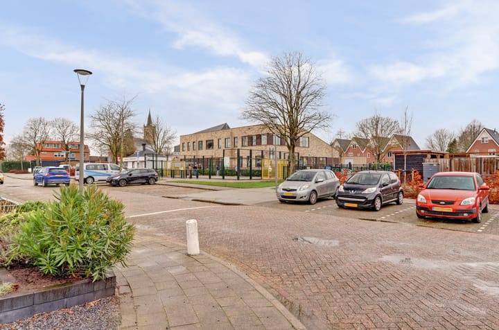 Foto 42 van Pinksterbloemstraat 8