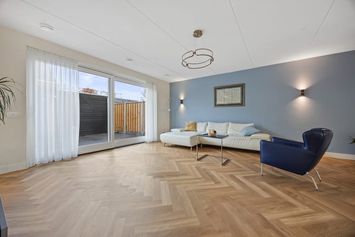 Photo 2 of Steenmarter 36