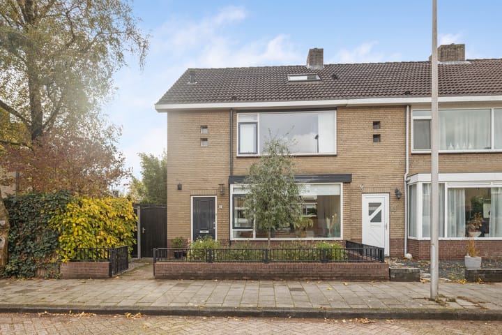 Photo 66 of Mauritsstraat 9