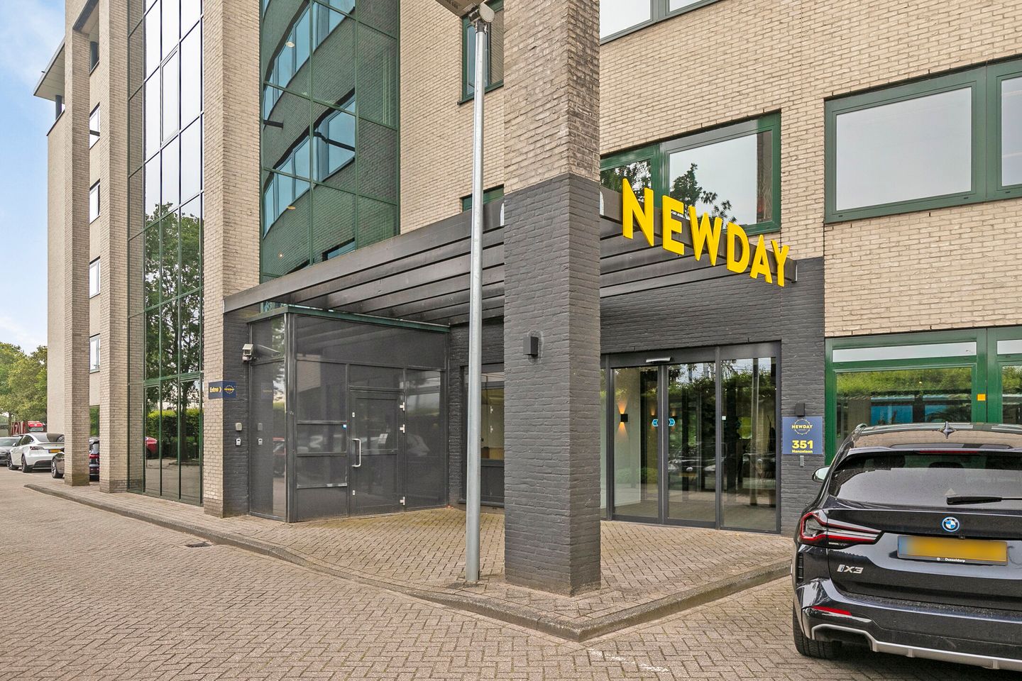 Bekijk foto 2 van Hanzelaan 351-361