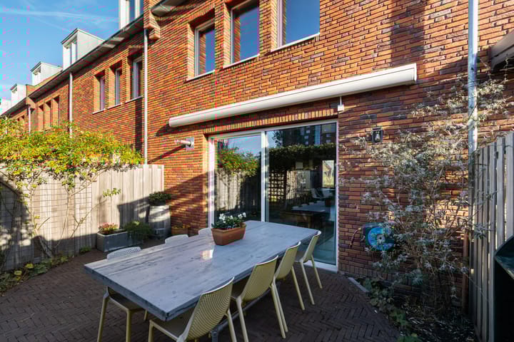 Photo 8 of Van Tijenstraat 14