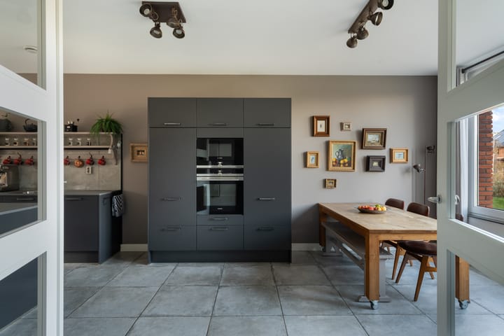 Photo 16 of Van Tijenstraat 14