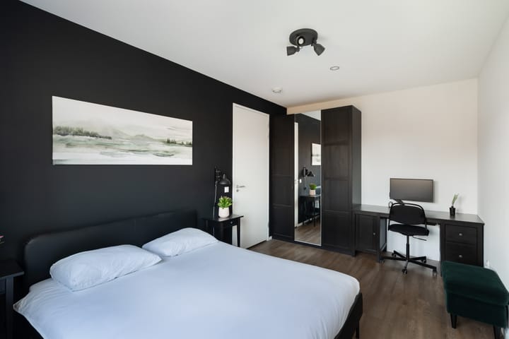 Photo 22 of Van Tijenstraat 14