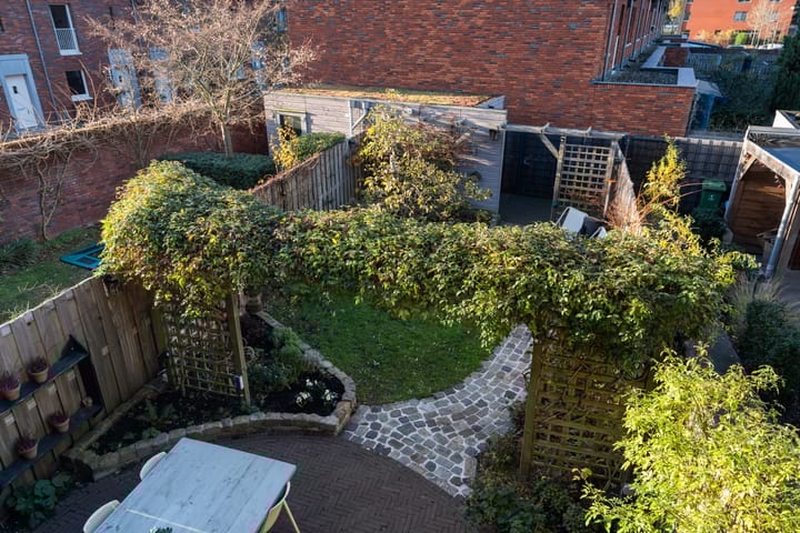 Photo 24 of Van Tijenstraat 14