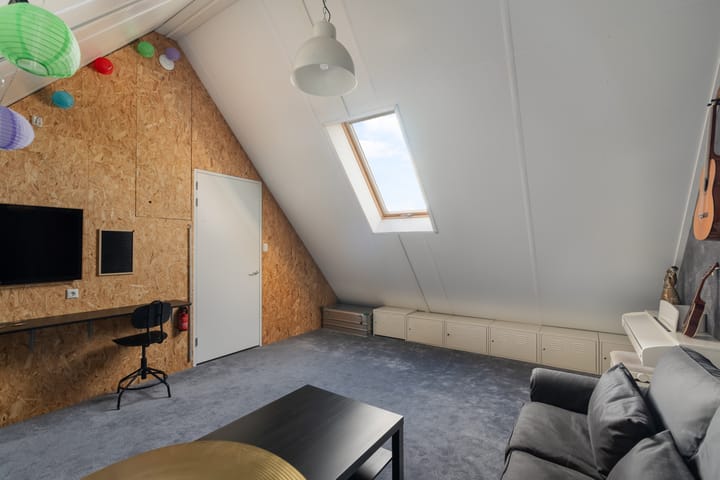 Photo 37 of Van Tijenstraat 14