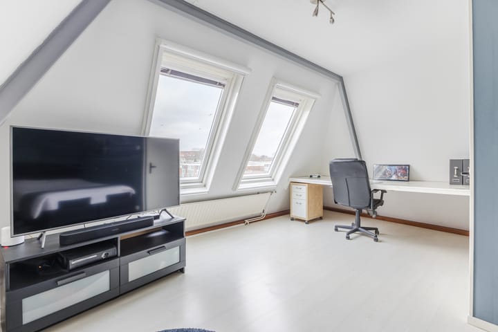 Photo 36 of Pascalstraat 52