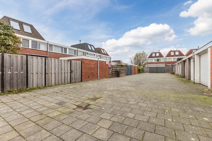 Photo 47 of Pascalstraat 52