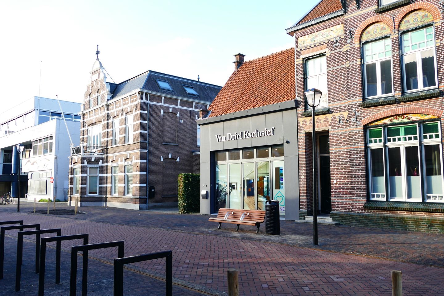 View photo 2 of Stationsstraat 28-A