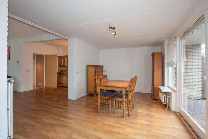 Photo 13 of Plevierstraat 11