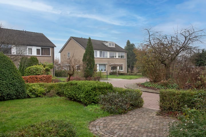 Photo 32 of Plevierstraat 11