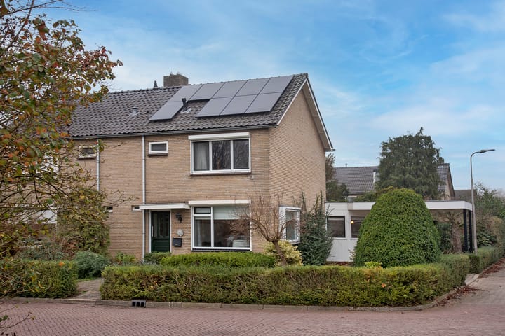 Photo 6 of Plevierstraat 11