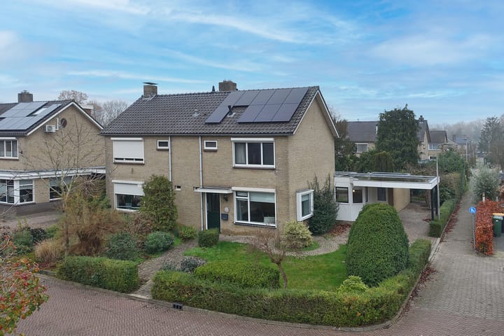 Photo 5 of Plevierstraat 11