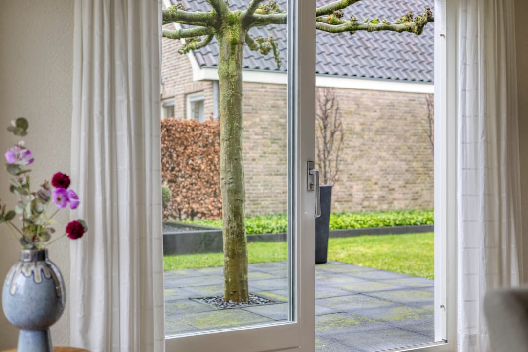 Foto 8 van Esdoornstraat 16