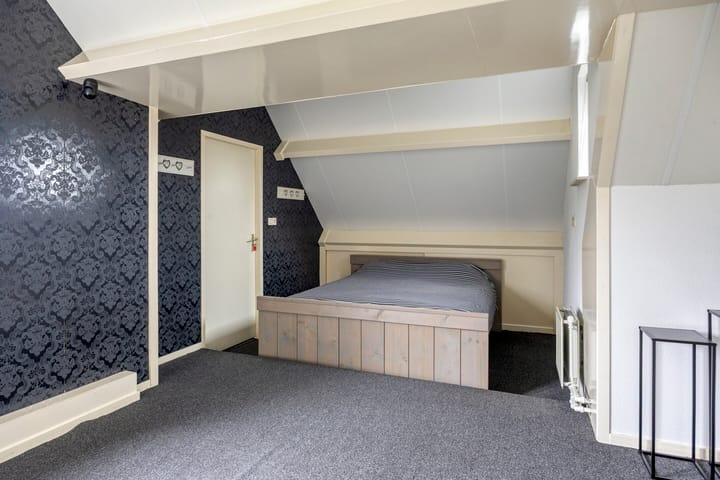 Foto 22 van Esdoornstraat 16