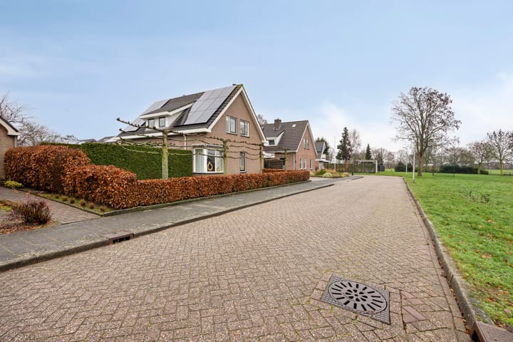 Foto 35 van Esdoornstraat 16