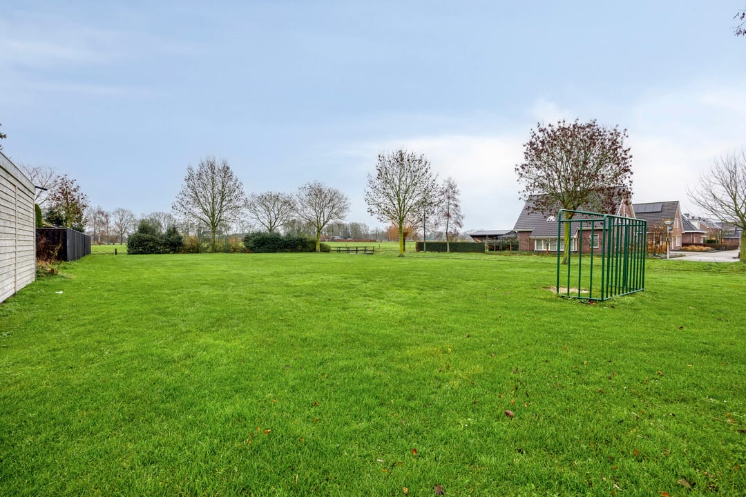 Foto 38 van Esdoornstraat 16