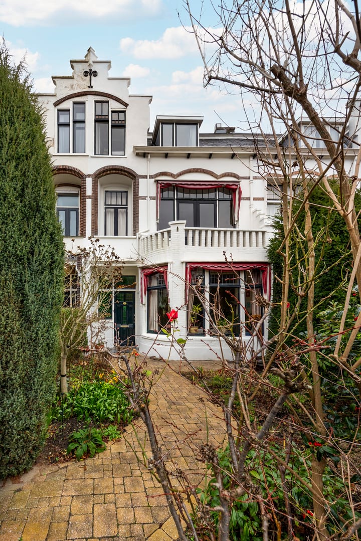 Photo 2 of Rijnsburgerweg 99