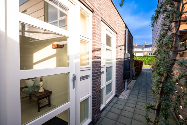 Photo 6 of Corellistraat 28-A