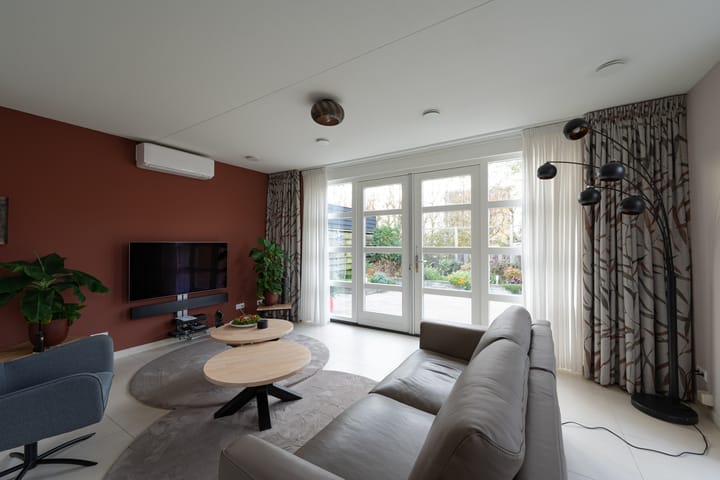 Photo 11 of Corellistraat 28-A