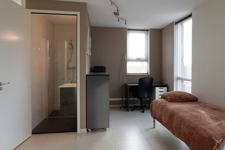 Photo 32 of Corellistraat 28-A